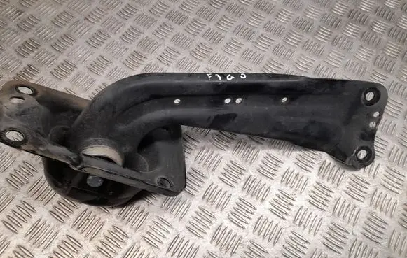 Audi Q3 F3 Rear upper control arm/wishbone 5QF505226C