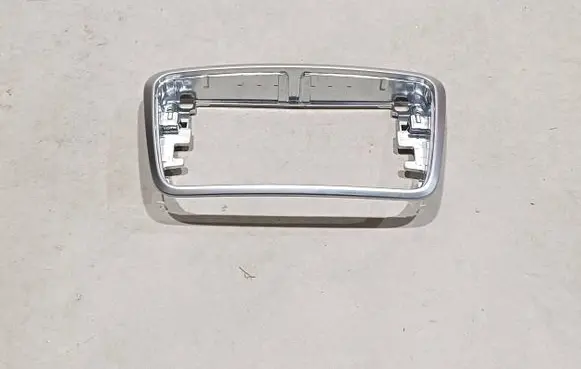 Radio/GPS head unit trim