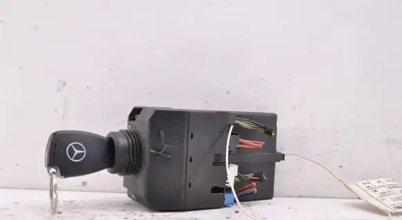 Mercedes-Benz Vito Viano W639 Ignition lock 6395450108 A6395402810