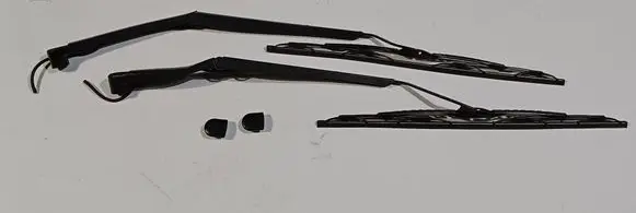 Chevrolet Corvette C6 Front wiper blade arm