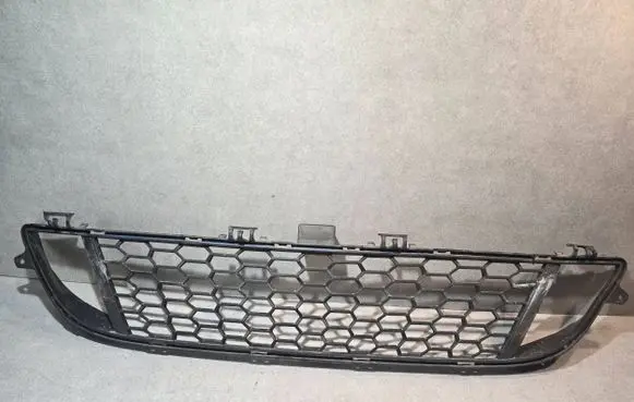 Front bumper lower grill