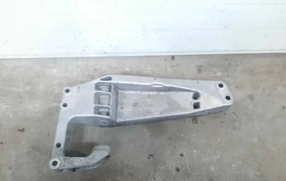 BMW X4 F26 Gearbox mounting bracket 6786567