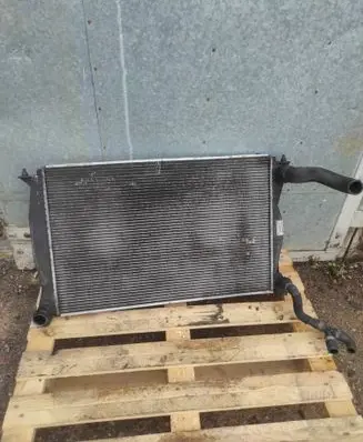 Audi A6 S6 C6 4F Coolant radiator 4f0121251n