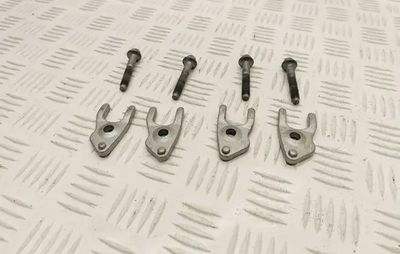 Ford Focus Fuel Injector clamp holder