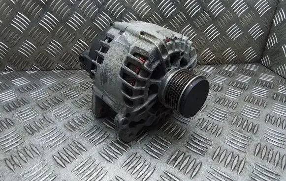 Skoda Yeti (5L) Generator/alternator 03L903023F TG14C026 2607703A