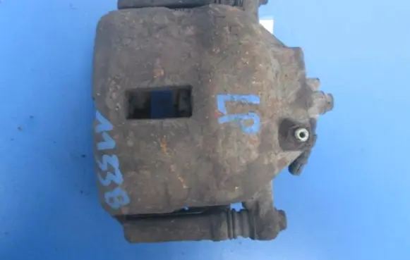 Nissan Primera Front brake caliper