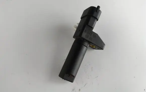 Mercedes-Benz E W211 Crankshaft position sensor A6421530728