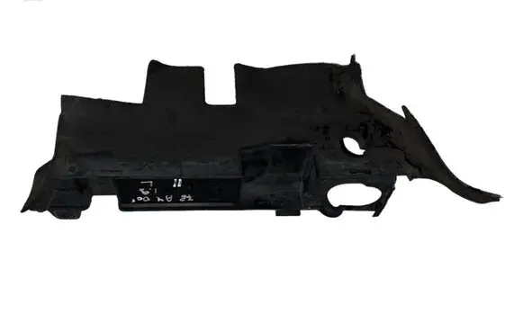 Audi A4 S4 B5 8D Intercooler air guide/duct channel 8D0121283E