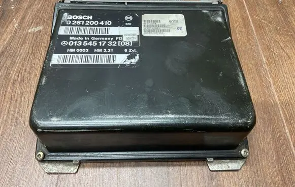 Mercedes-Benz S W140 Engine control unit/module ECU 0135451732 0261200410