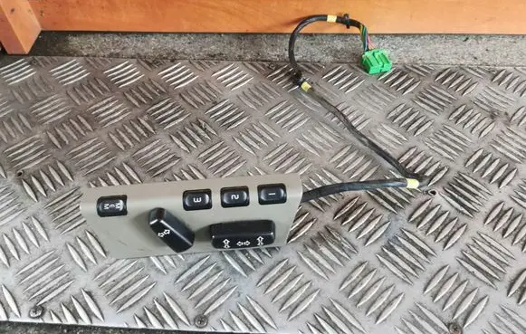 Volvo S60 Tailgate/trunk/boot open switch S60OE