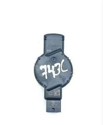 BMW 7 G11 G12 Rain sensor 6819589