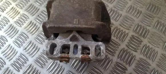 Volkswagen Golf IV Engine mount bracket 1j0199555