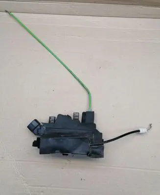 Lancia Musa Front door lock 51708421