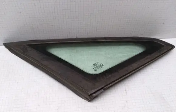 Ford Focus C-MAX Front triangle window/glass 43R001057