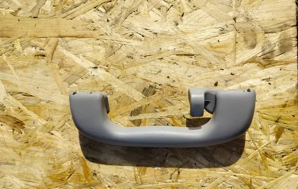 Opel Astra H Rear interior roof grab handle 317382836