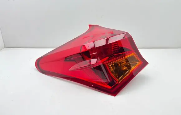 Toyota Auris E180 Rear/tail lights E115809 02259