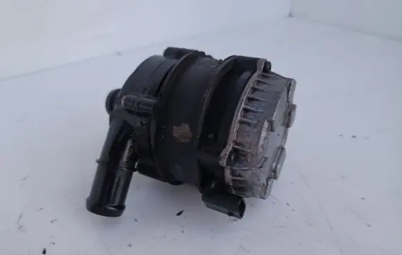Volkswagen Golf VII Electric auxiliary coolant/water pump 04L965567
