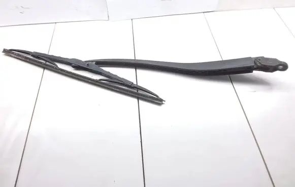 Opel Astra G Rear wiper blade arm 90559607
