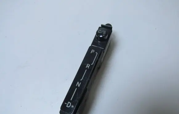 Mercedes-Benz E W211 Gear shift selector indicator A2115420426-MERC 13569820 A2115420426