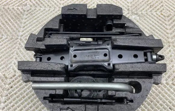 Skoda Scala Other interior part 657012115A
