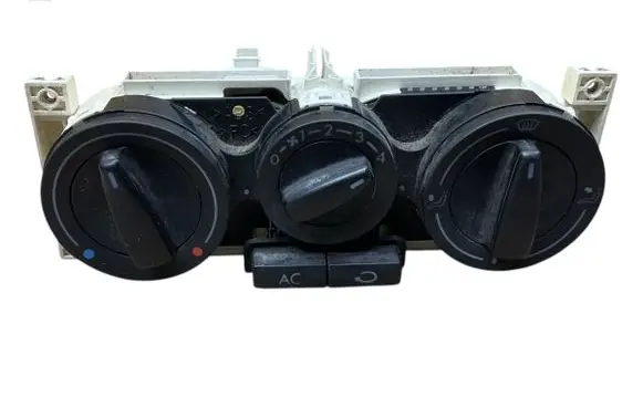Volkswagen Golf IV Climate control unit 1J0820045F