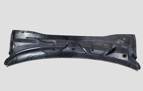Jeep Cherokee KJ Wiper trim 55155851 PM393601A 19284
