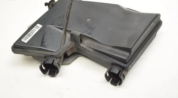 BMW 8 G16 Intake resonator 8607950