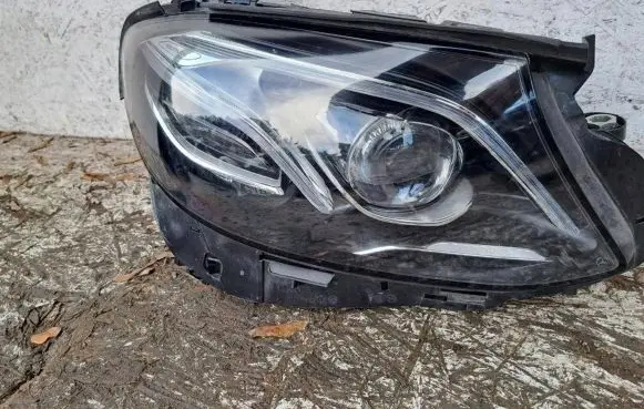 Mercedes-Benz E W213 Headlight/headlamp A2139061804 A2139064804