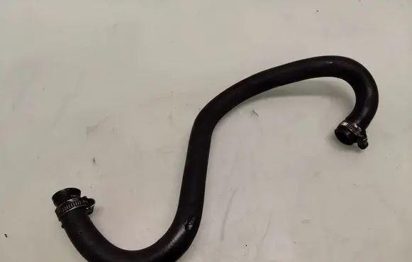 Volvo S60 Engine coolant pipe/hose 