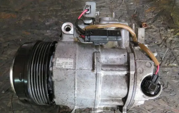 Mercedes-Benz C W204 Air conditioning (A/C) compressor (pump) 4472807090