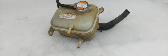 KIA Ceed Coolant expansion tank/reservoir 