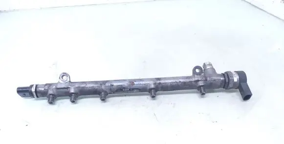 Mercedes-Benz C W203 Fuel main line pipe 0445214151 A6460701095 A6110780449