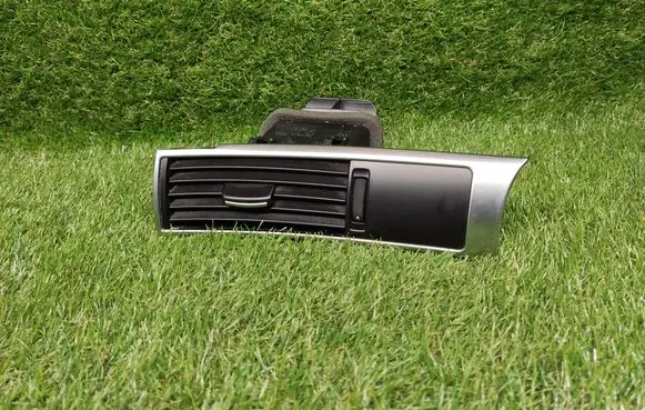 Audi A6 S6 C6 4F Dashboard side air vent grill/cover trim 4F1820901D