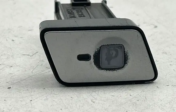 Toyota Prius+ (ZVW40) Hand parking brake switch 15C315