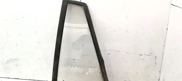 Rear vent window glass
