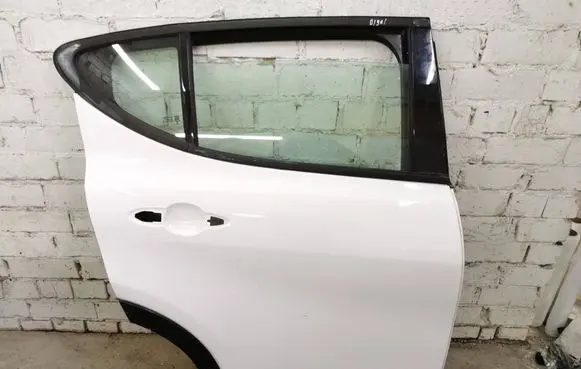 Alfa Romeo Tonale Rear door