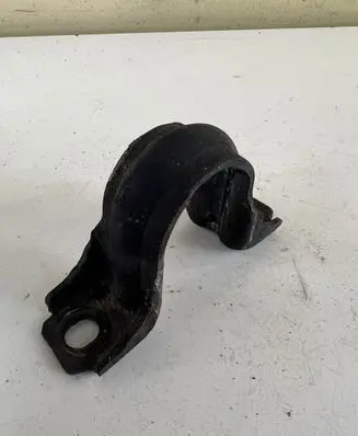 Nissan Qashqai Sway bar bush bracket, front 