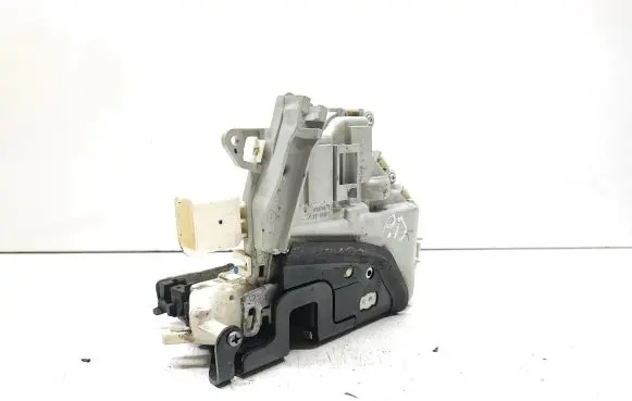 Audi A6 S6 C7 4G Front door lock 8J2837016C