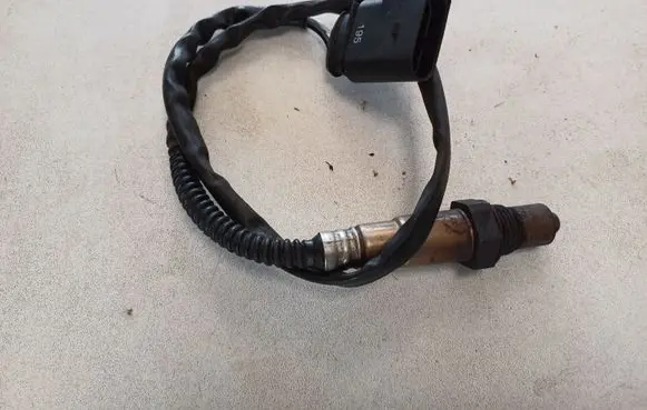 Audi A4 S4 B6 8E 8H Lambda probe sensor 030906262L