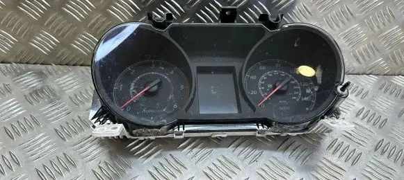 Citroen C-Crosser Speedometer (instrument cluster) 8100B203