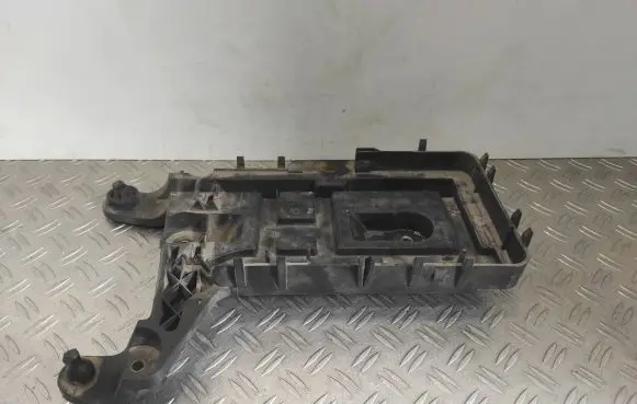 Audi A3 S3 8P Battery tray 1K0915333C