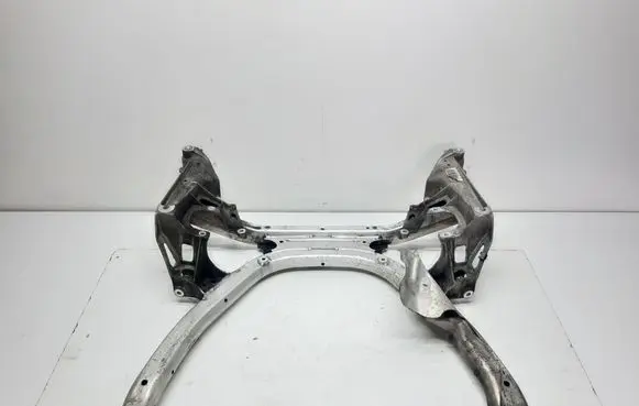 BMW 5 E60 E61 Front subframe 6759462 6759461