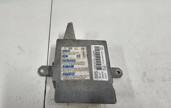 Honda CR-V Airbag control unit/module 77960-T1G-E940-M4