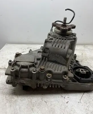 BMW X3 E83 Gearbox transfer box case 7573215