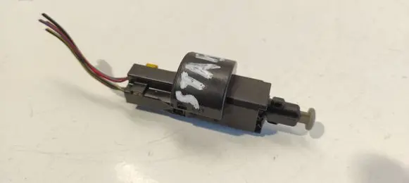 Opel Astra G Brake pedal sensor switch 091132299 09175172 09175185