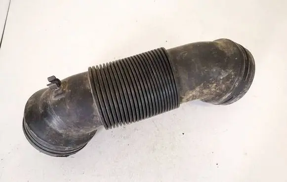 Volkswagen Touran I Air intake hose/pipe 1k0129684