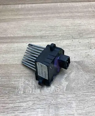 BMW 3 E46 Heater blower motor/fan resistor 6923204 20790001