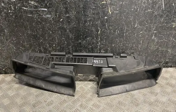 Opel Astra L Radiator trim 9842350180