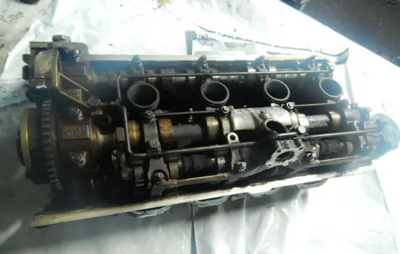 BMW 7 E65 E66 Engine head 750639908