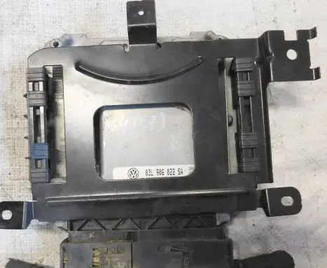 Volkswagen Tiguan Engine control unit/module 03L906022RP 03L906022SA EDC17CP14